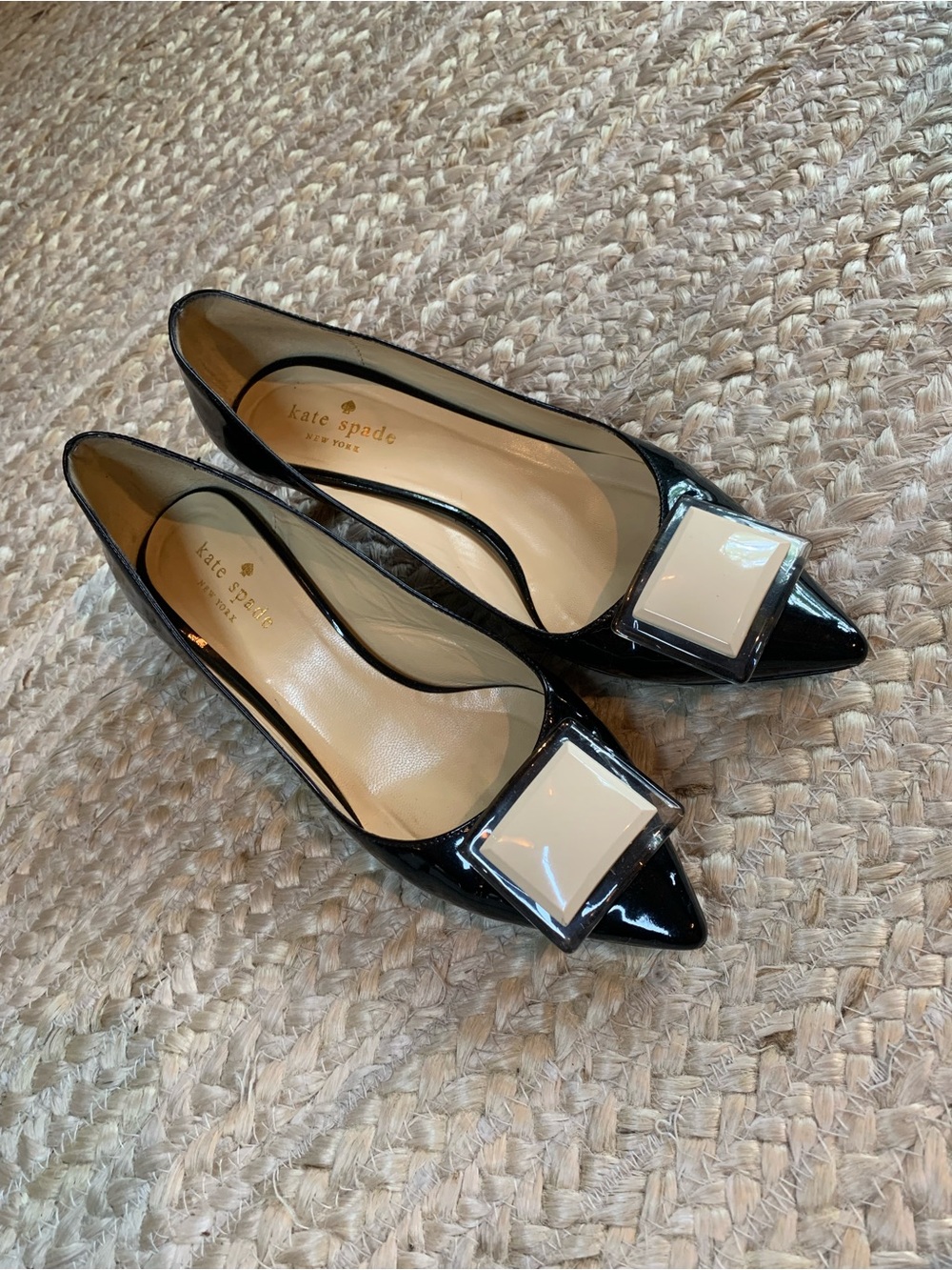Kate Spade Black Patent Pointed Toe Low Heels with Cream Lucite-Like Accent - Picture 2 of 8